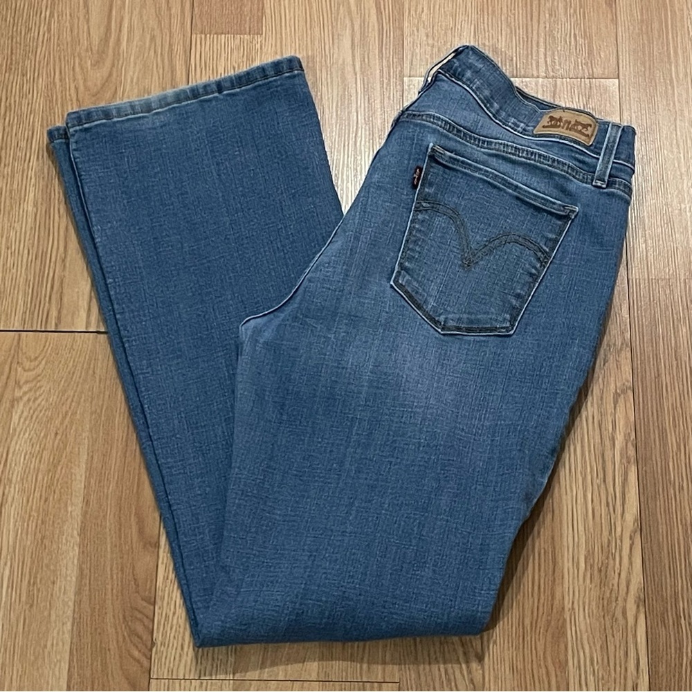 Levi's 515 Women’s 12 (32x30) Bootcut Jeans Medium Blue Denim Mud Rise Western